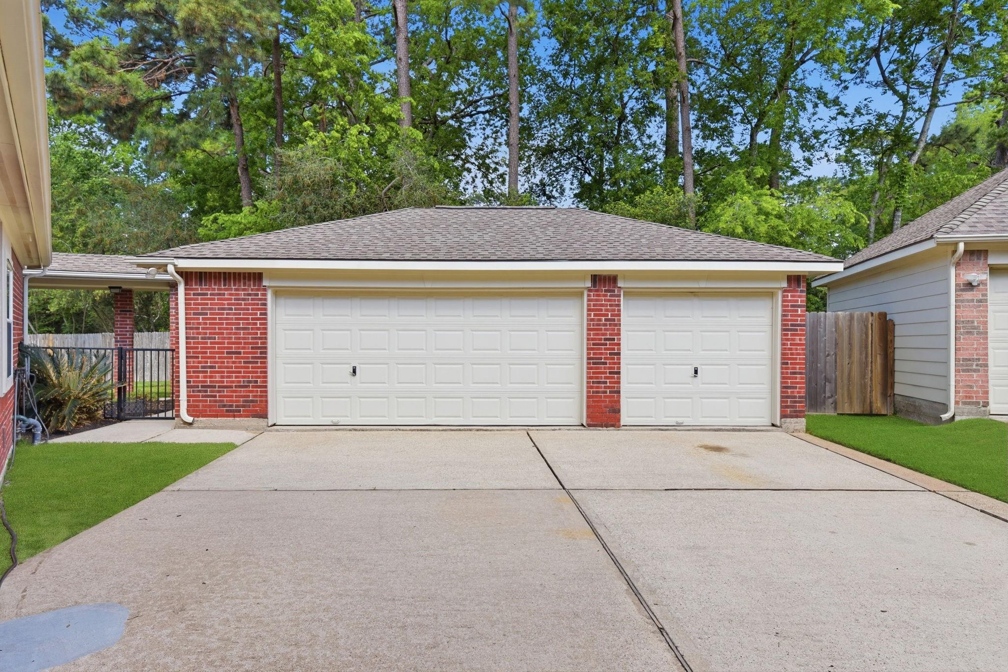 3414 Hackberry Court