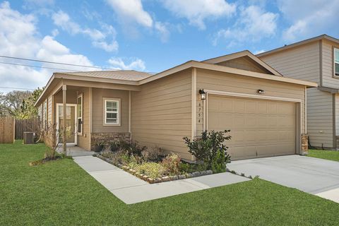 Photo of 6754 Hobby Wind Ridge Drive, Houston, TX 77075 (MLS # 85748896)