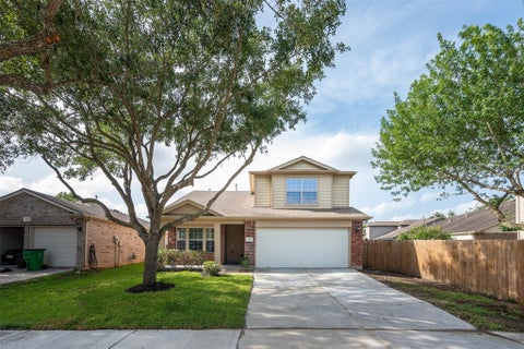 Photo of 20018 Larkspur Lndg LNDG, Richmond, TX 77407 (MLS # 52286790)