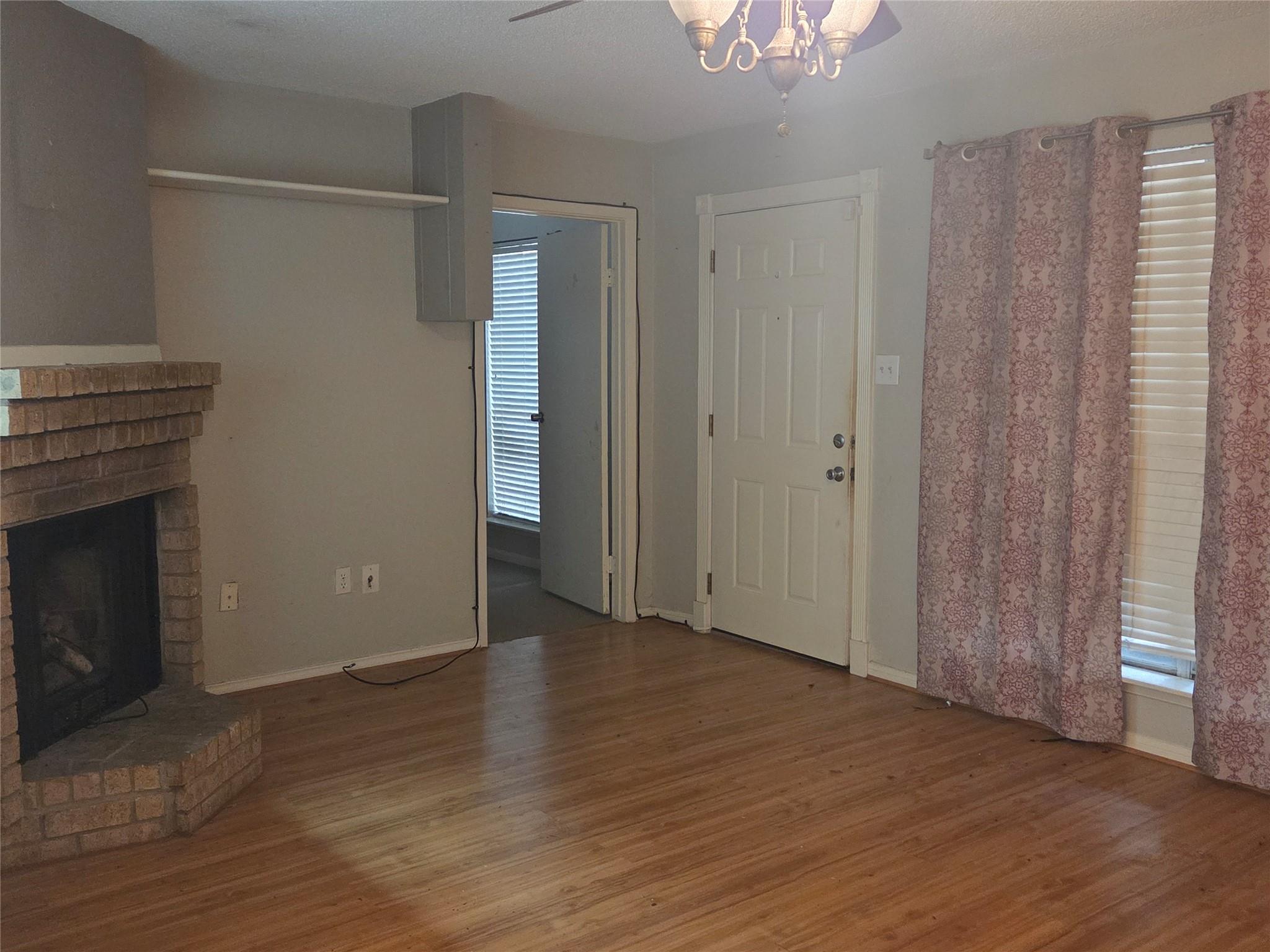 1505 Ward Road C121