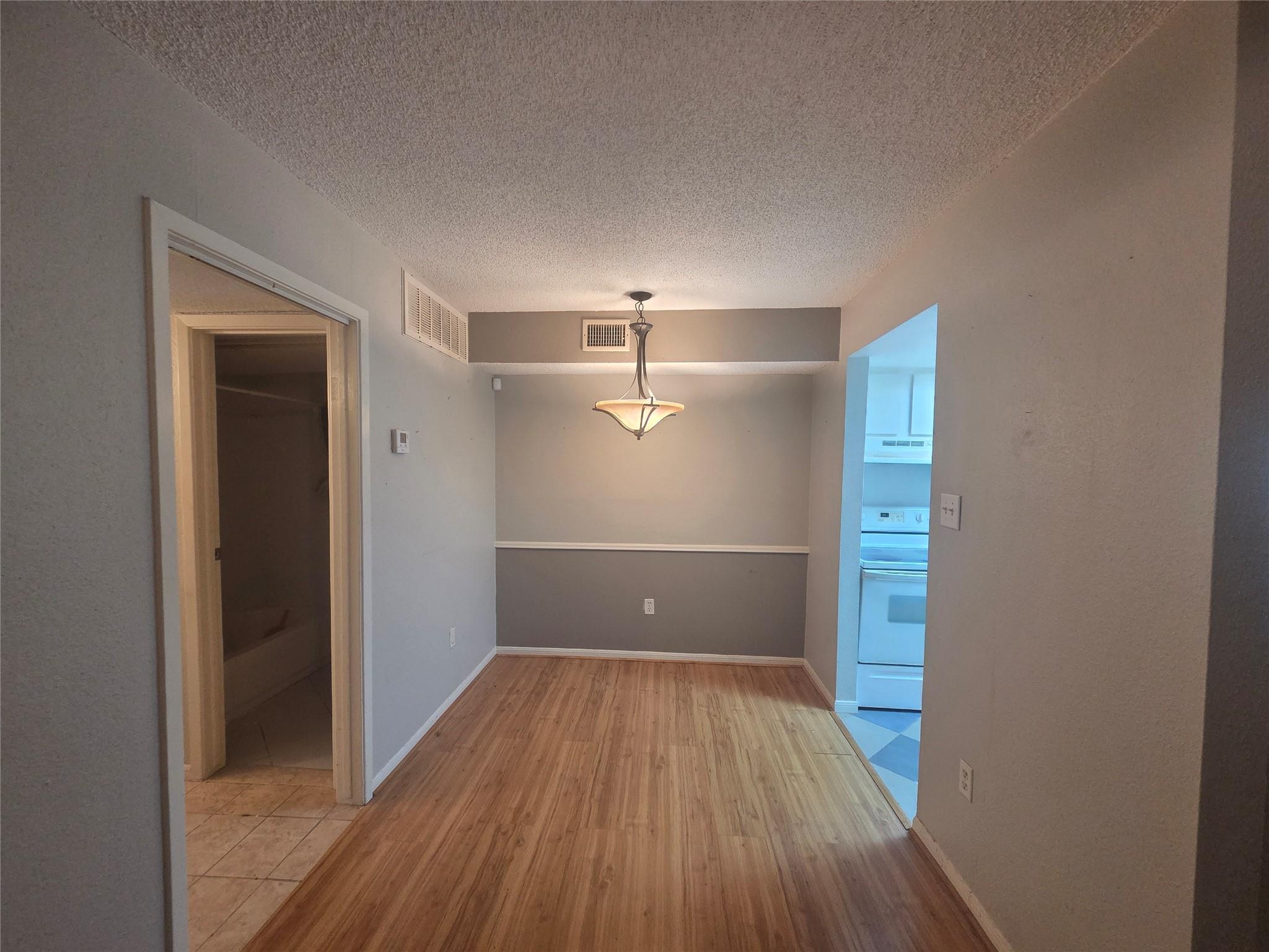 1505 Ward Road C121