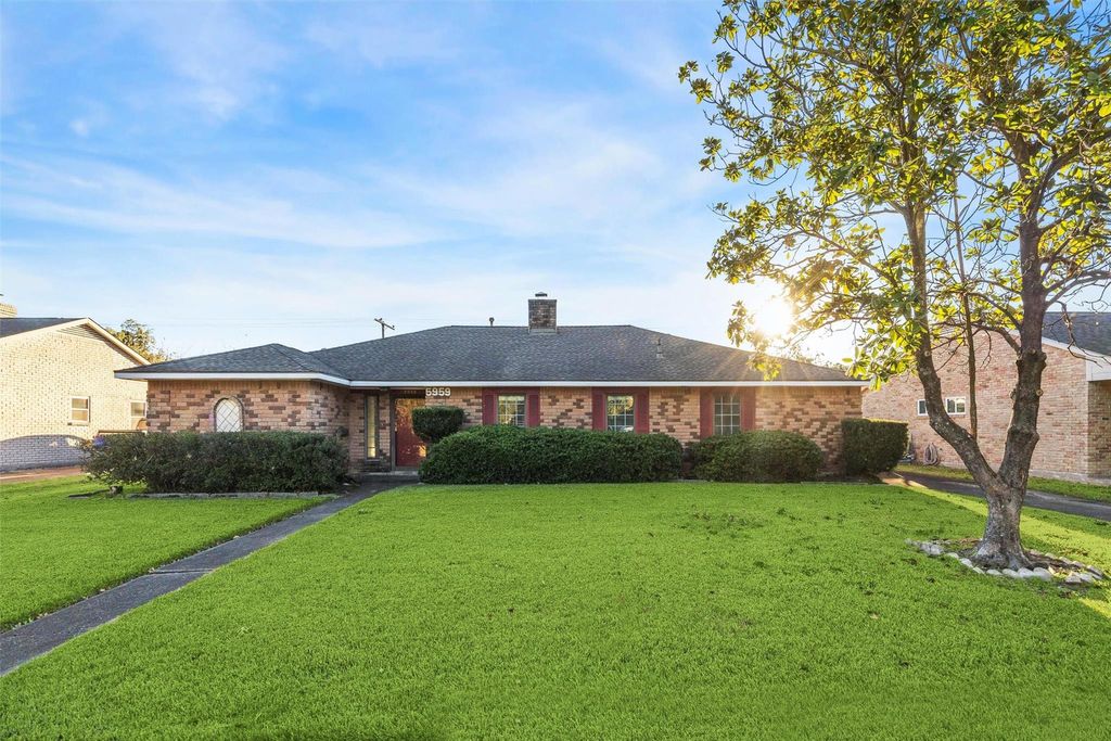 Photo of 5959 Beaudry Drive, Houston, TX 77035 (MLS # 54918814)