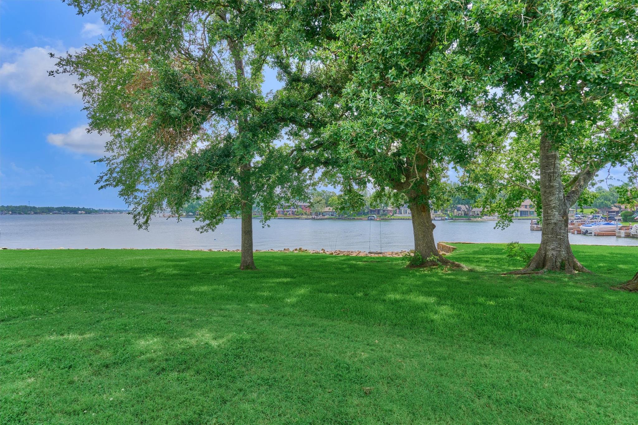 1437 Bowsprit Point