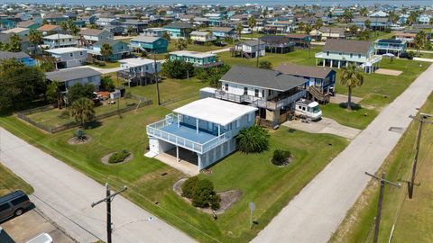 Photo of 4114 Liberty Drive, Galveston, TX 77554 (MLS # 28542302)