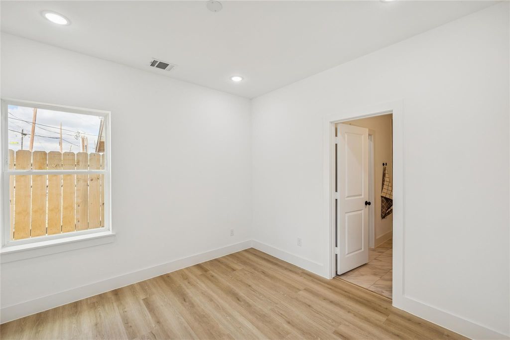 Photo of 113 Milby St Unit B St, Houston, TX 77003 (MLS # 18588292)