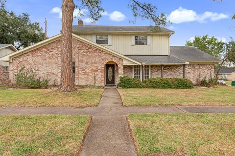 Photo of 7723 Kendalia Drive, Houston, TX 77036 (MLS # 26562949)