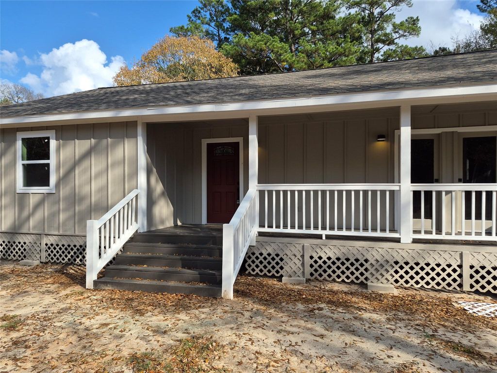 Photo of 27 Deerfield Road, Huntsville, TX 77340 (MLS # 62258703)