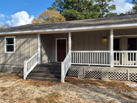 Photo of 27 Deerfield Road, Huntsville, TX 77340 (MLS # 62258703)