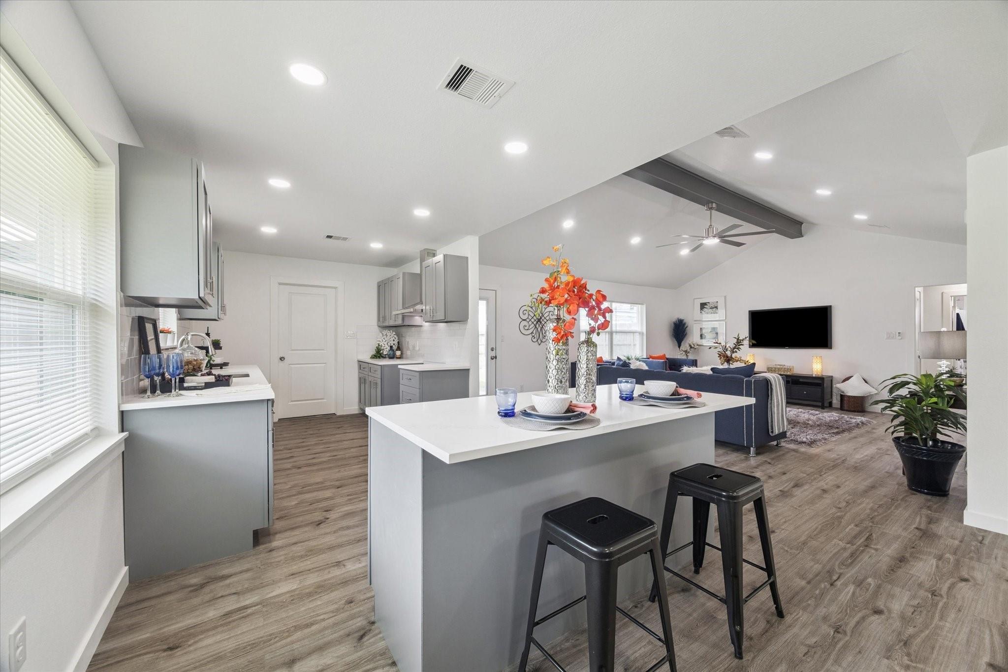 803 Hackberry Street