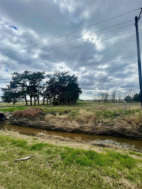 Photo of 185 8th Street, Van Vleck, TX 77482 (MLS # 76375637) Photo of 185 8th Street, Van Vleck, TX 77482 (MLS # 76375637)