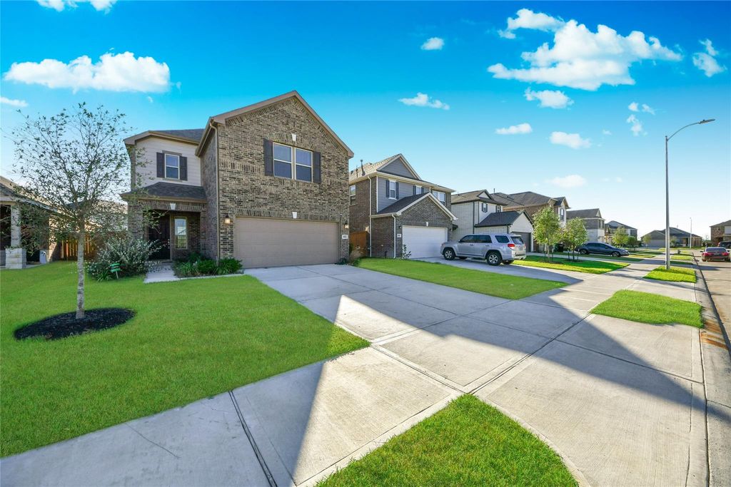 Photo of 4852 Sun Falls Drive, Katy, TX 77493 (MLS # 3107364)