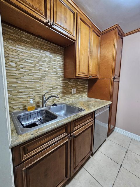 Tiny photo for 2507 Montrose Boulevard #12, Houston, TX 77006 (MLS # 56276537)
