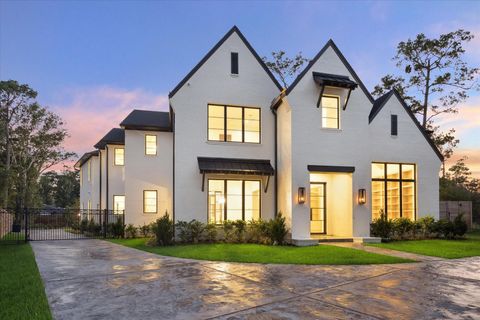Photo of 205 Fleetway Drive, Hunters Creek Village, TX 77024 (MLS # 71608188)
