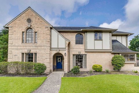 Photo of 1706 Cedar Creek Court, Houston, TX 77077 (MLS # 34773226)