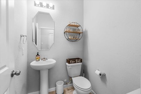 Tiny photo for 1412 Lake City Lane, Houston, TX 77047 (MLS # 31440810)