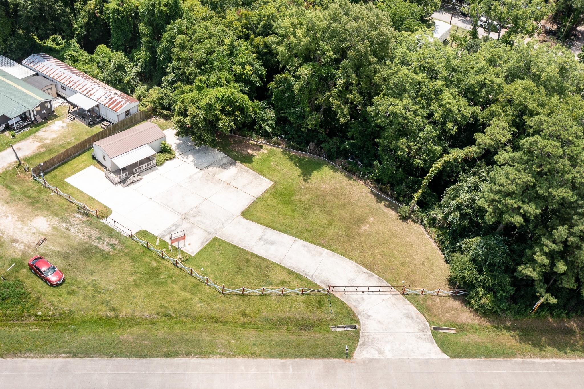 20920 Crosby Freeway Freeway