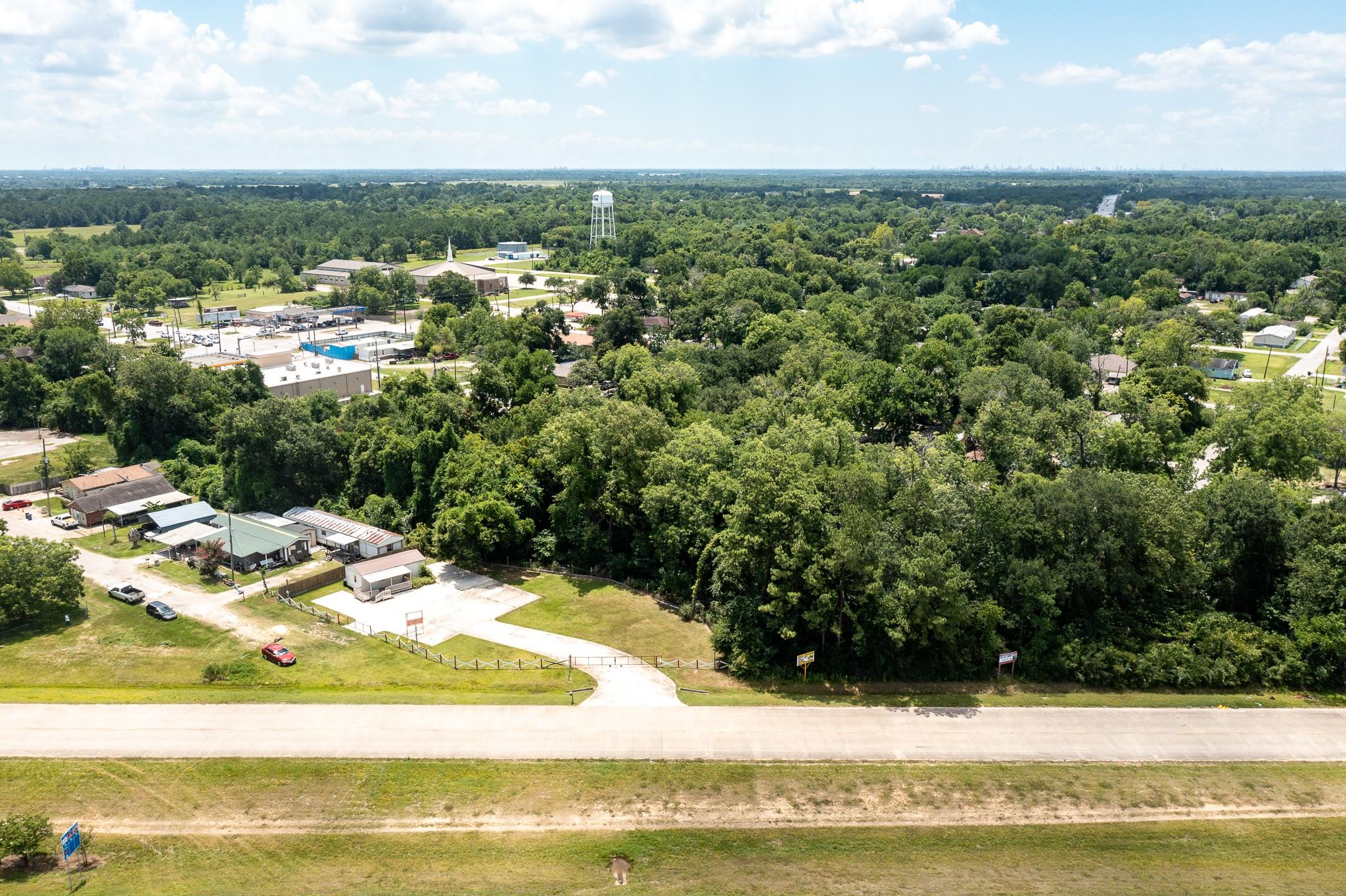 20920 Crosby Freeway Freeway