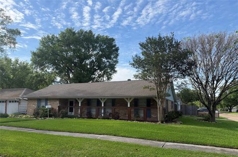 Photo of 5933 Imogene Street, Houston, TX 77074 (MLS # 41019537)