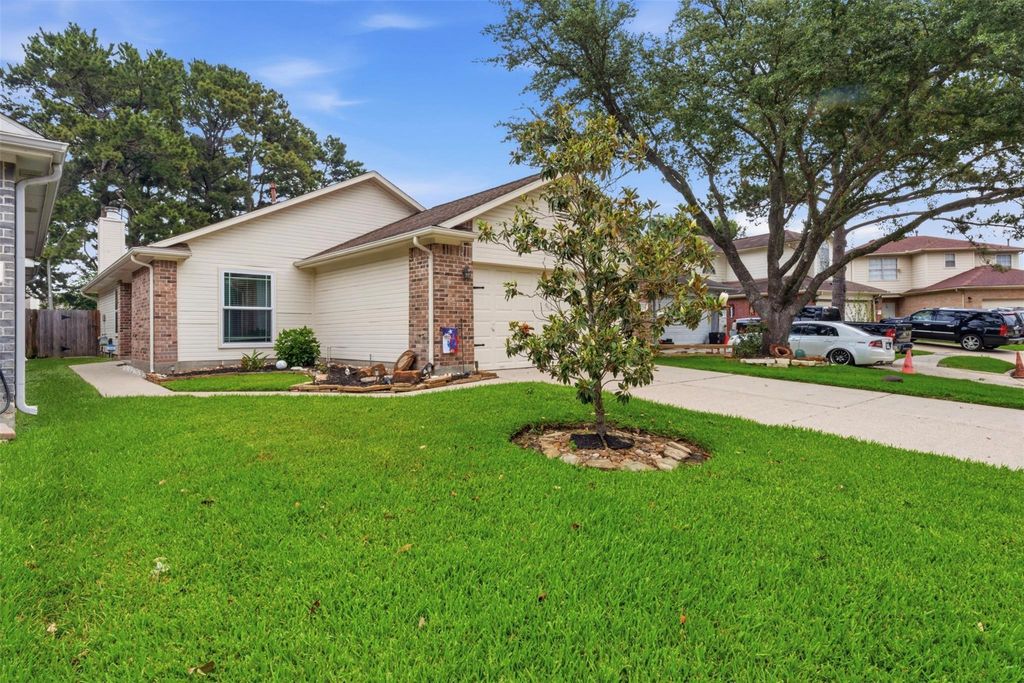 Photo of 12218 Innisfall Circle, Tomball, TX 77377 (MLS # 13895499)