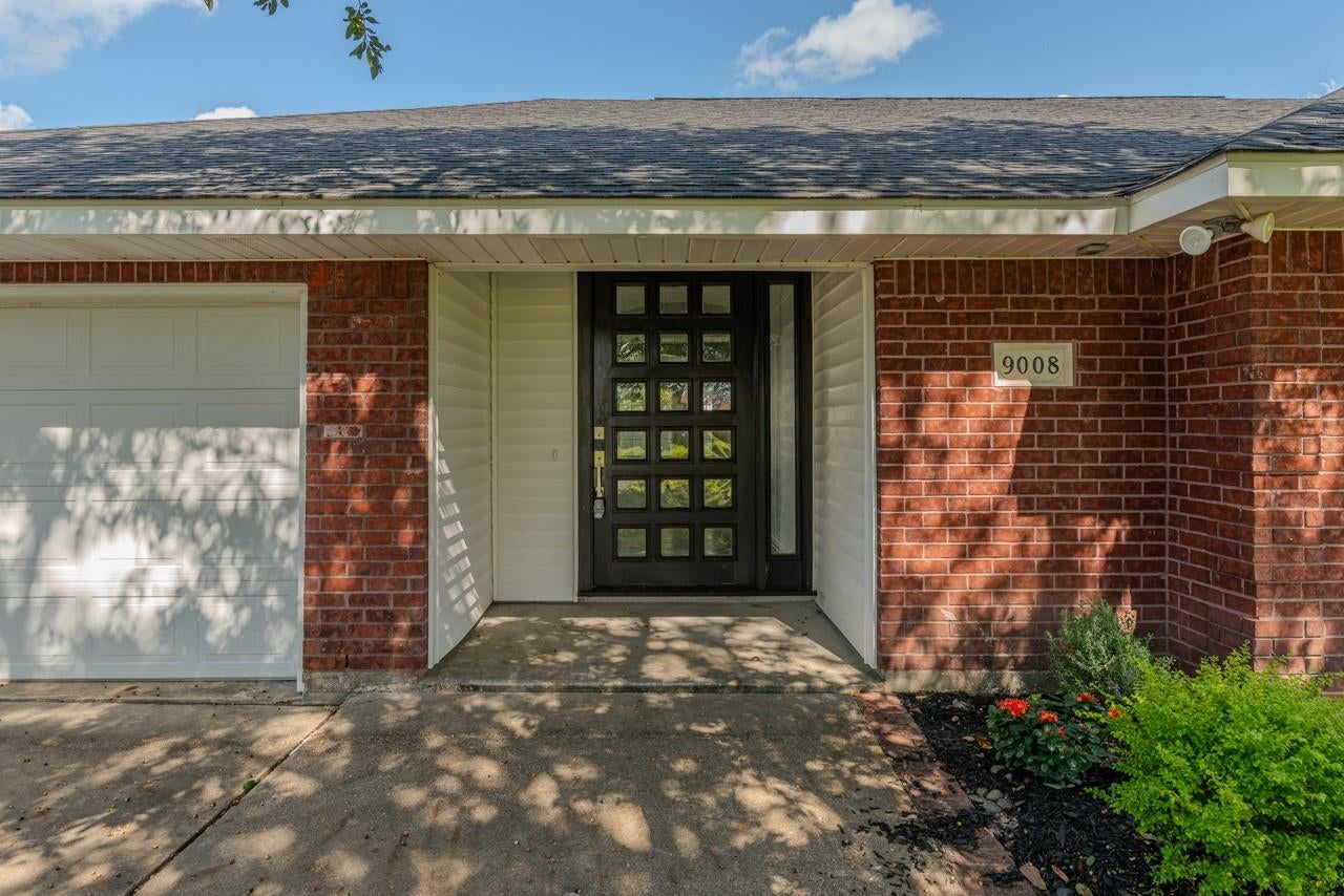 9008 Oak Vista