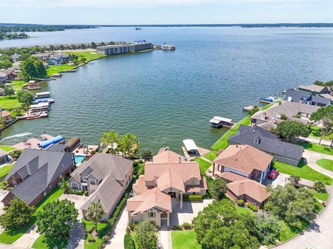 Photo of 7159 Kingston Cove Lane, Willis, TX 77318 (MLS # 23455780)