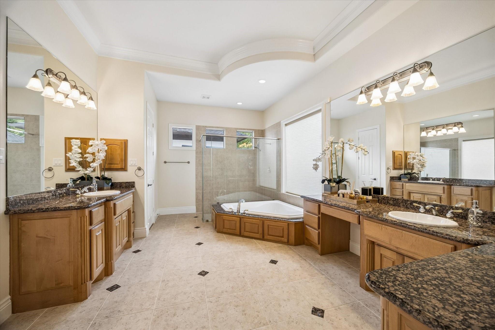 Sugar Land, Texas, 77479, United States, 4 Bedrooms Bedrooms, ,5 BathroomsBathrooms,Residential,Active,2044997