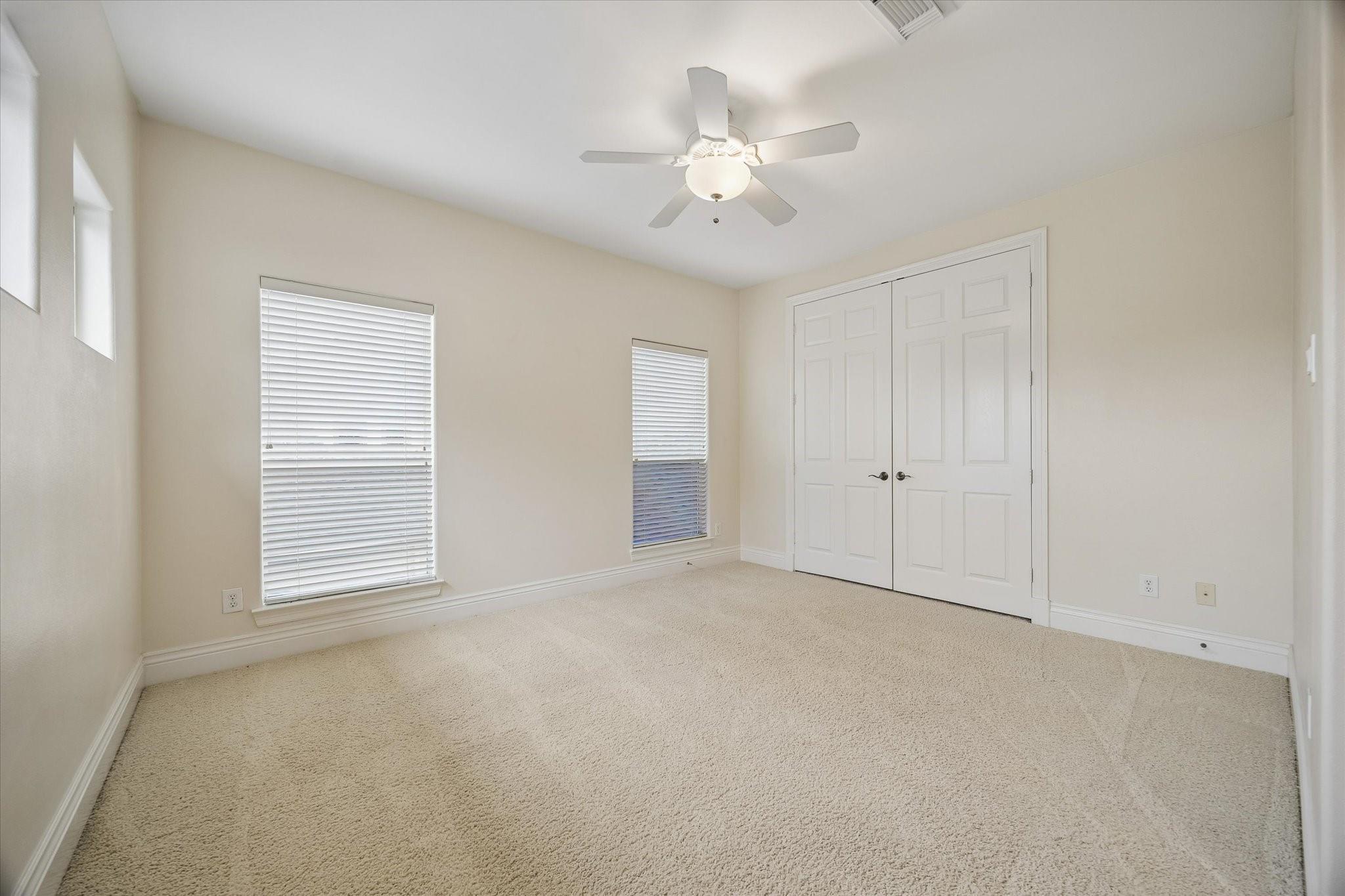 Sugar Land, Texas, 77479, United States, 4 Bedrooms Bedrooms, ,5 BathroomsBathrooms,Residential,Active,2044997