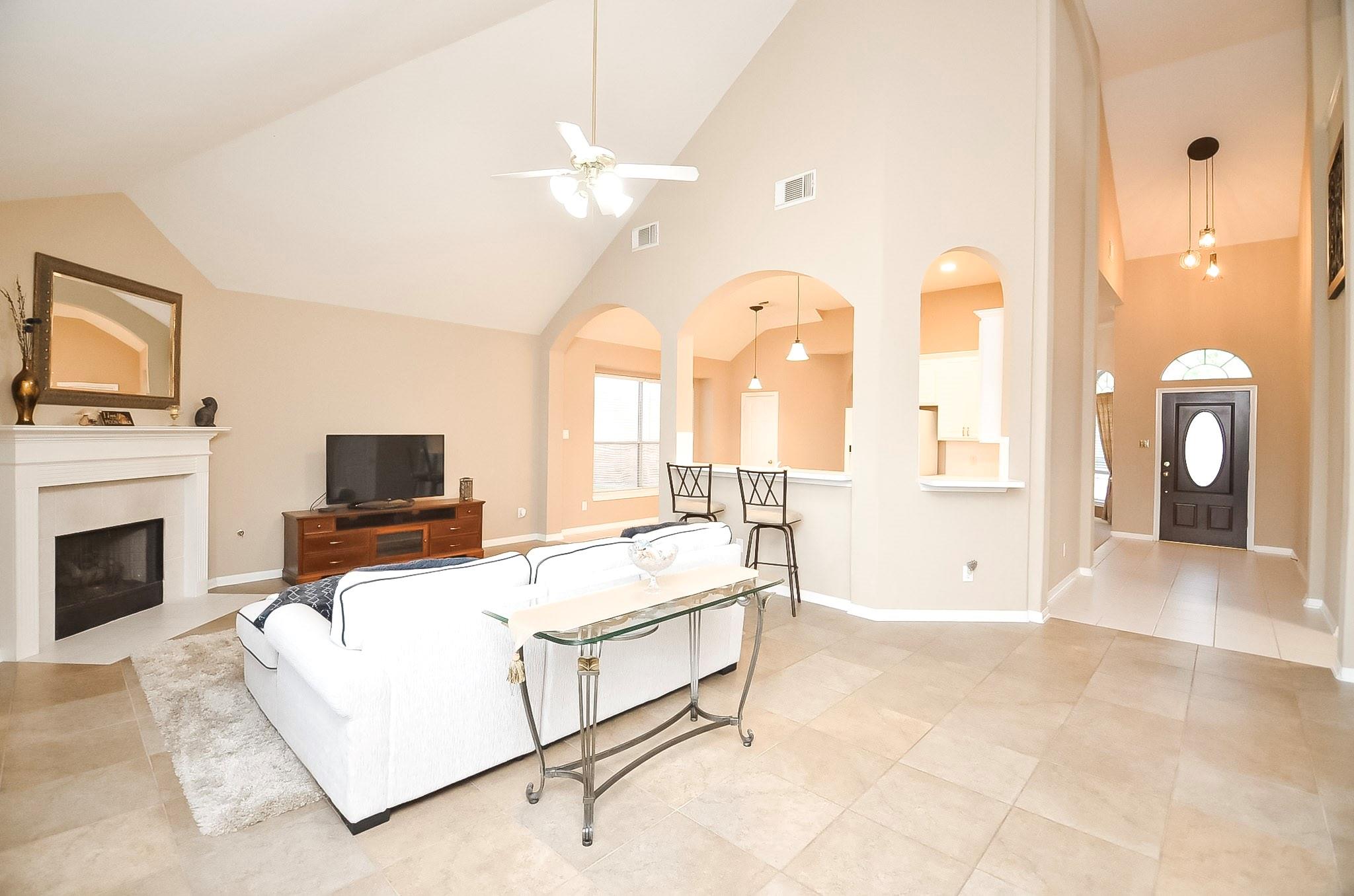 1727 Maryvale Drive