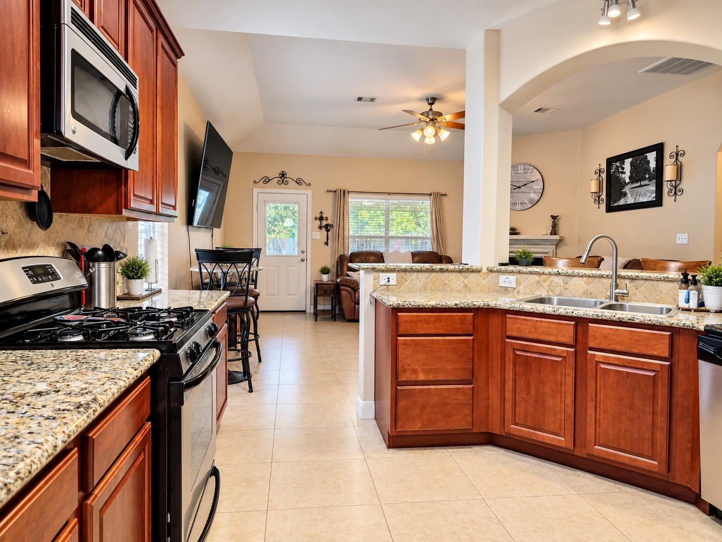 1811 Winding Trail Lane