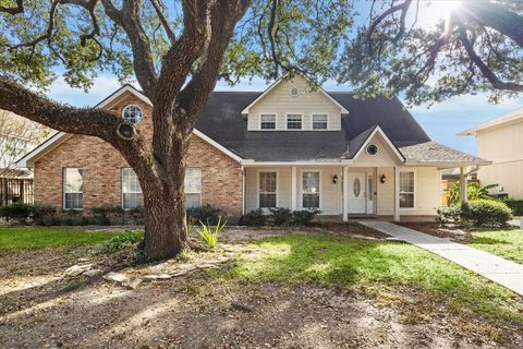 Photo of 5659 Lymbar Drive, Houston, TX 77096 (MLS # 83151638)