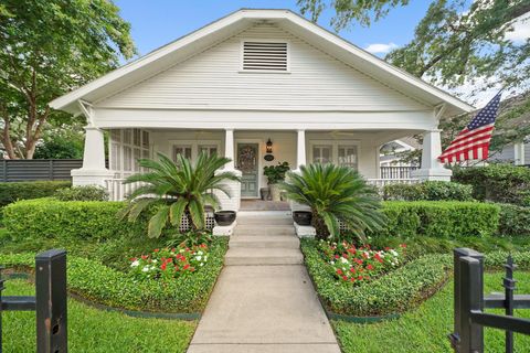 Photo of 1033 Highland Street, Houston, TX 77009 (MLS # 49009978)