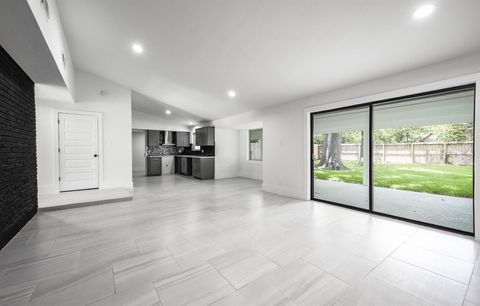 Photo of 7702 Richmond Ave Avenue, Houston, TX 77063 (MLS # 3681637)