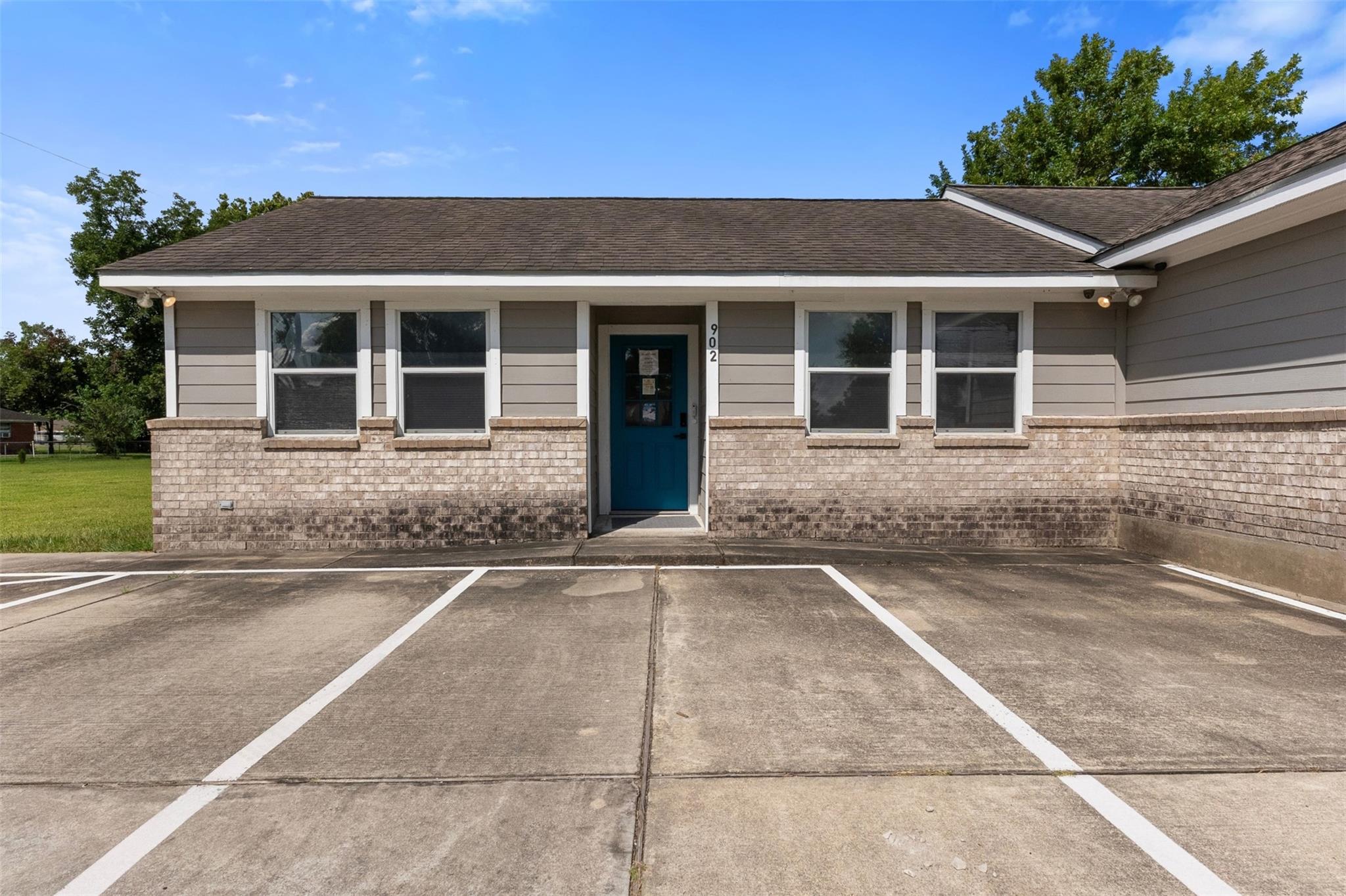 902 Waco Street