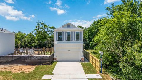 Tiny photo for 10608 Ashville Drive, Houston, TX 77051 (MLS # 72529252)