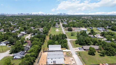 Tiny photo for 10608 Ashville Drive, Houston, TX 77051 (MLS # 72529252)