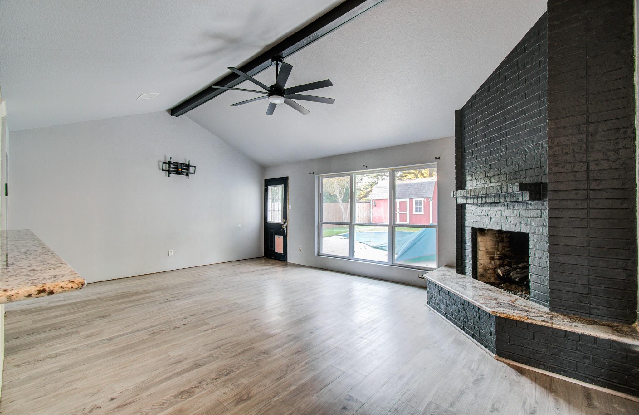 5009 Groveton Lane