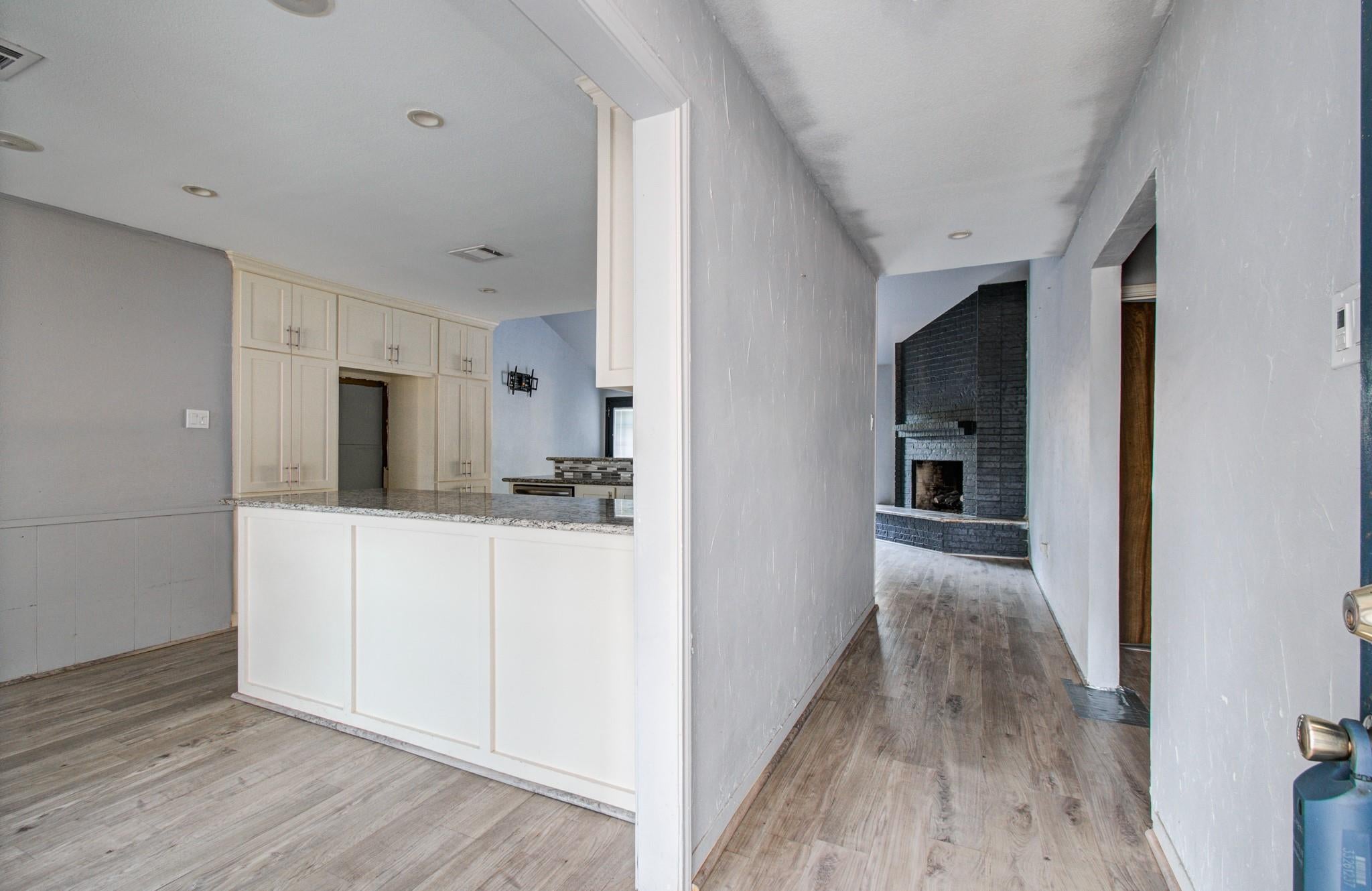 5009 Groveton Lane