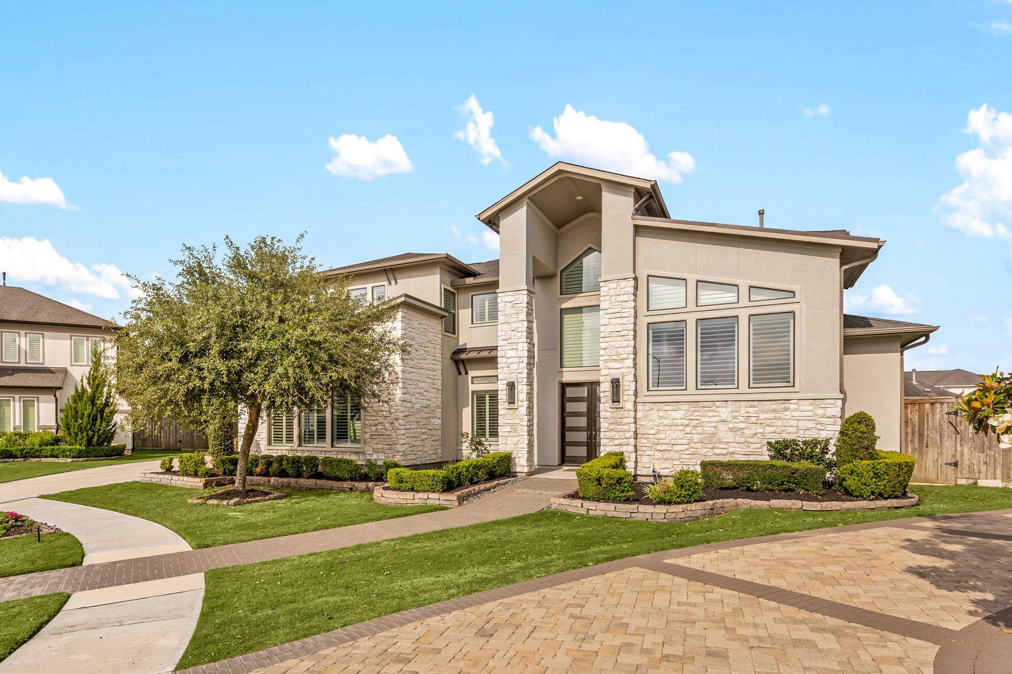 28014 Skyhaven Lane