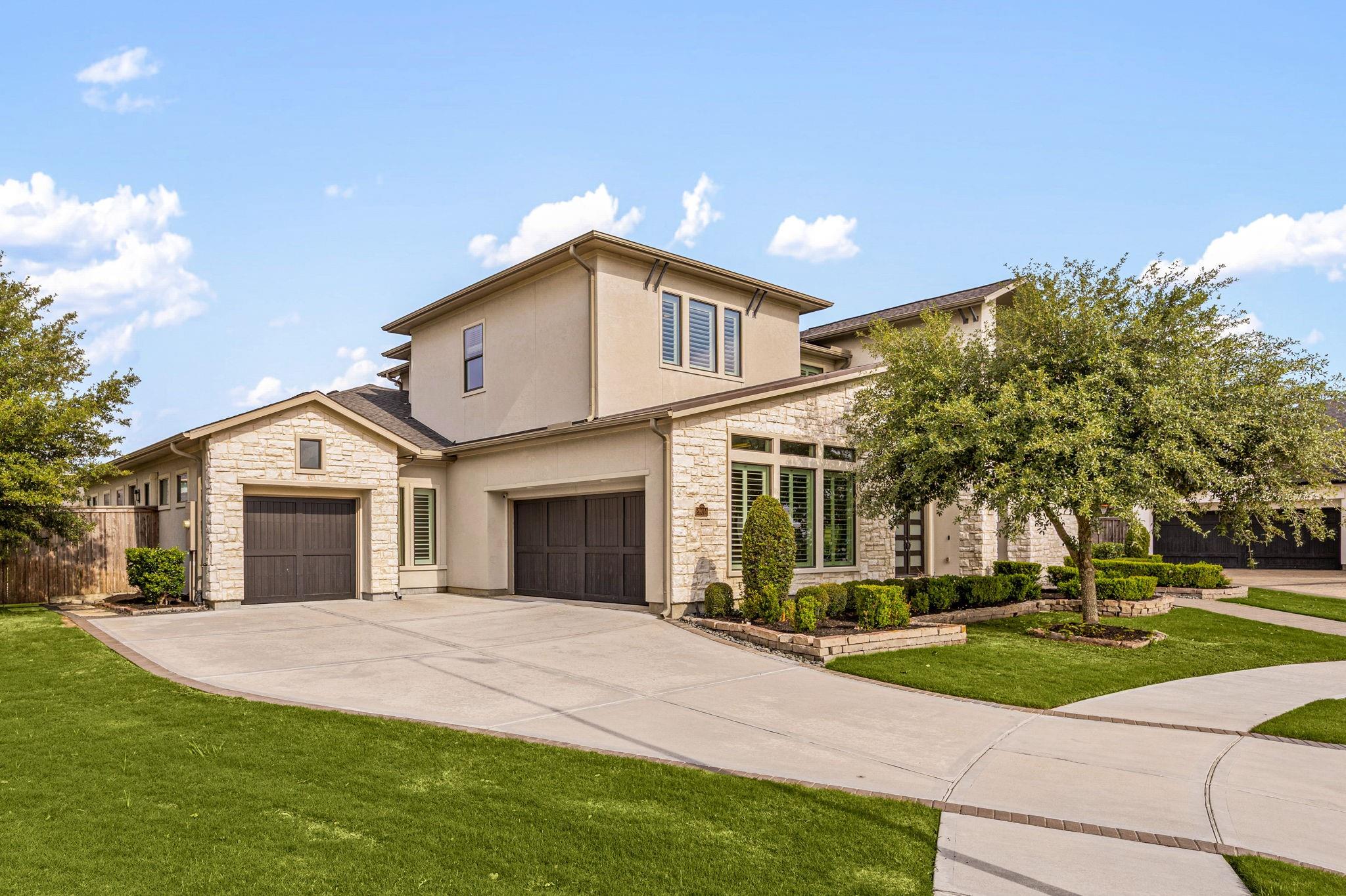 28014 Skyhaven Lane