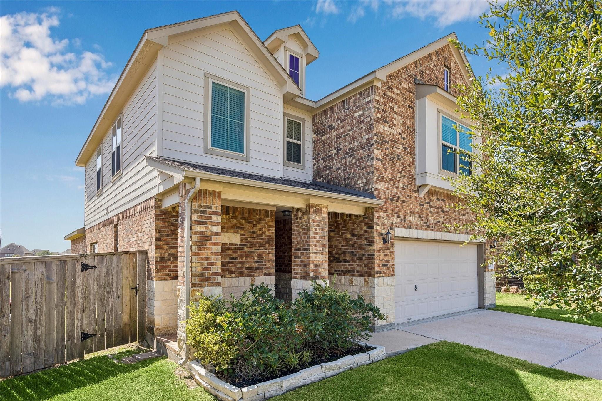 9306 Rustic Bay Court