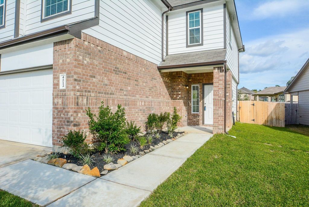 Photo of 4212 Mcgregor Bluff Lane Ln, Conroe, TX 77304 (MLS # 59702883)