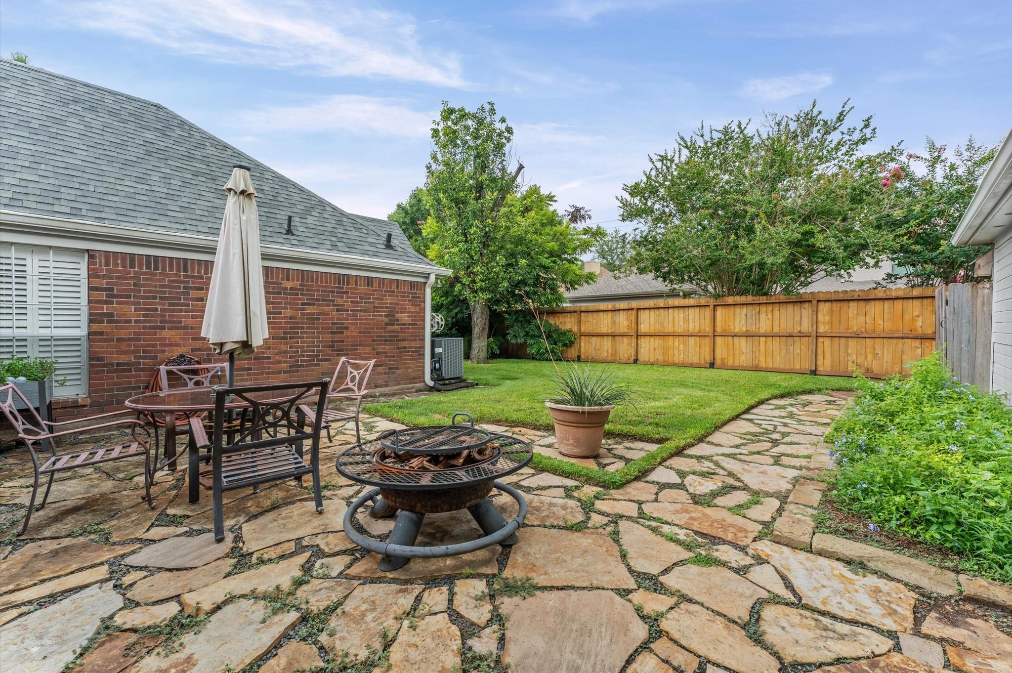 1703 S Medio River Circle