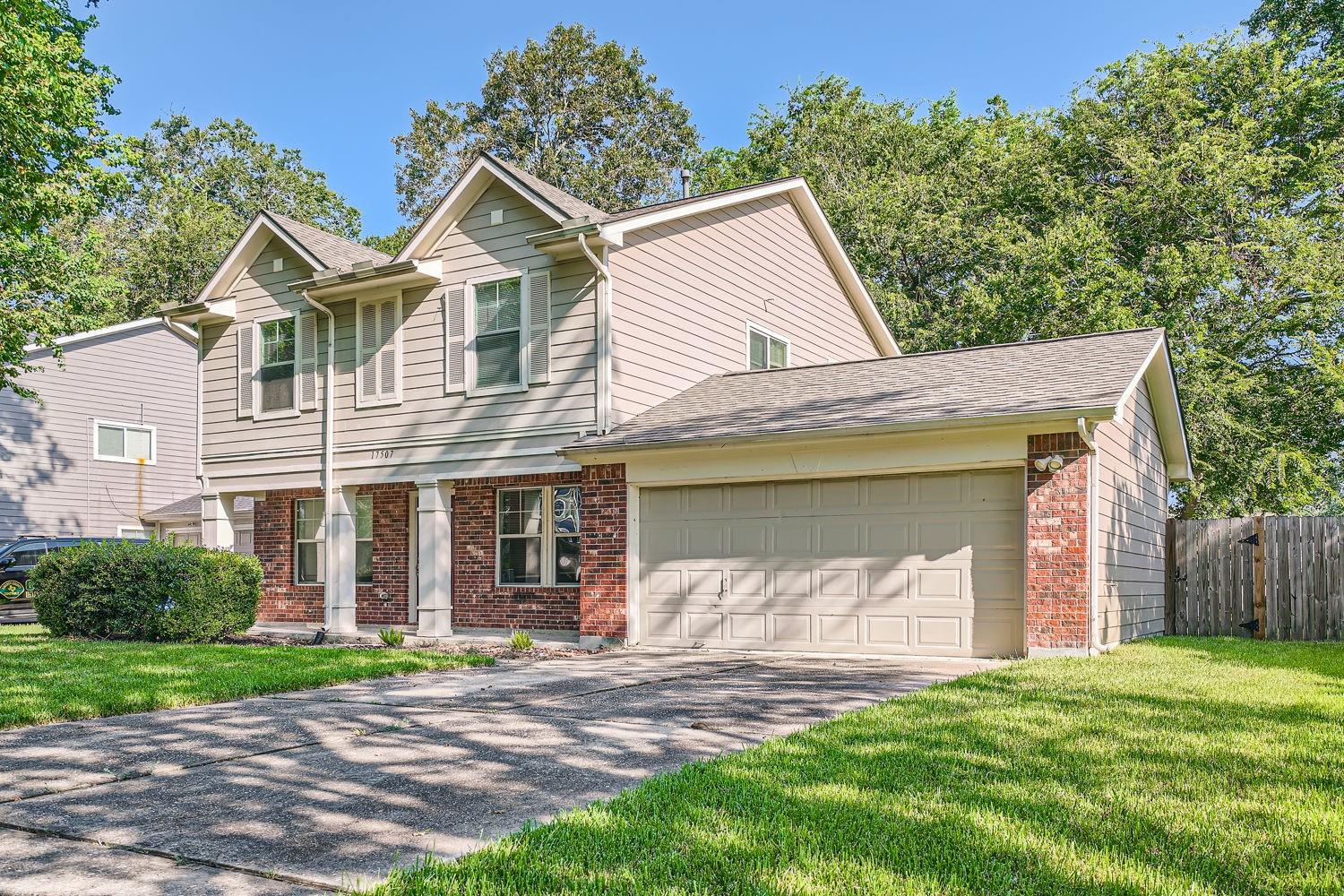 17507 S Compass Rose Circle