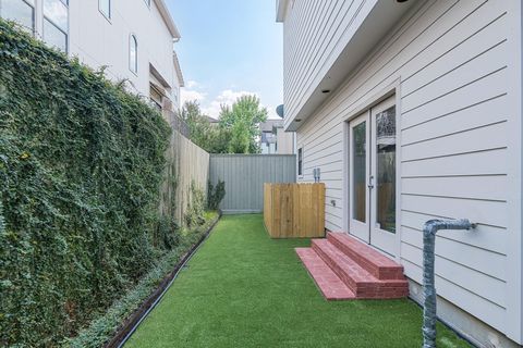 Tiny photo for 5713 Rose Street #C, Houston, TX 77007 (MLS # 69977549)