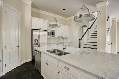 Tiny photo for 5713 Rose Street #C, Houston, TX 77007 (MLS # 69977549)