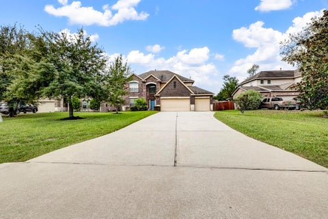 Photo of 33227 Greenfield Forest Drive, Magnolia, TX 77354 (MLS # 15414087)