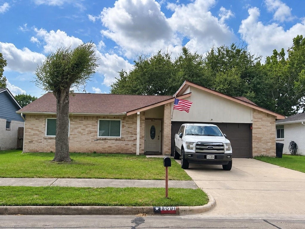 Photo of 5001 Crestway Drive, La Porte, TX 77571 (MLS # 48708911)