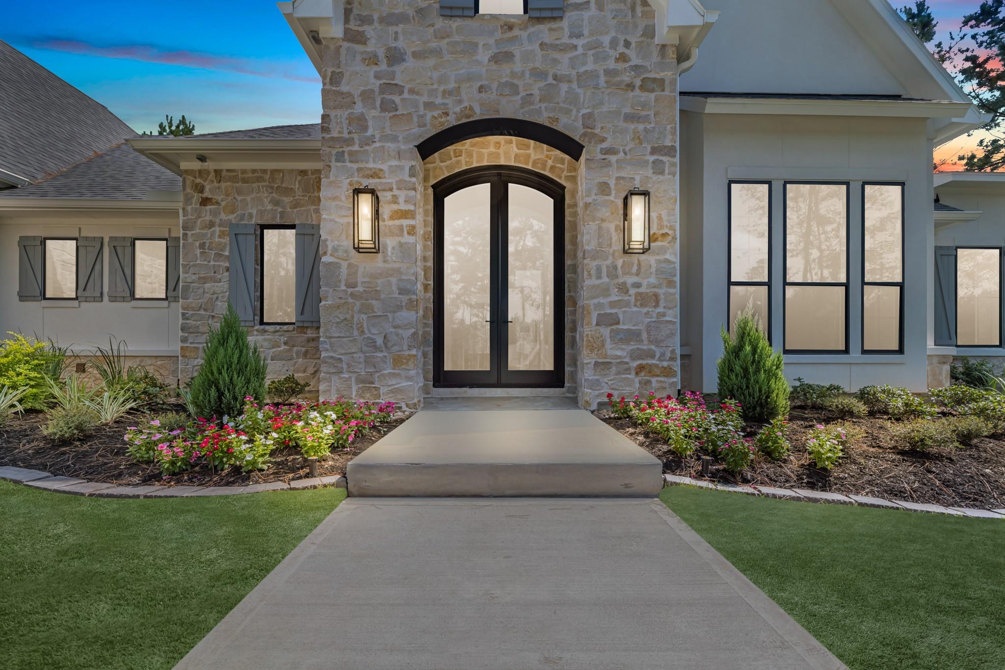 7407 Tecova Creek