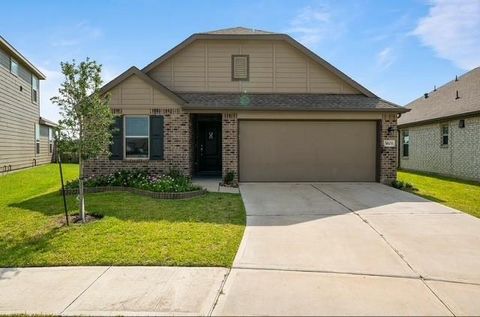 Photo of 5603 Rock Head Ranch Trail, Katy, TX 77493 (MLS # 40208228)