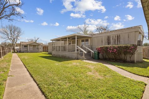 Photo of 2611 Violet Street, Pasadena, TX 77503 (MLS # 9169103)